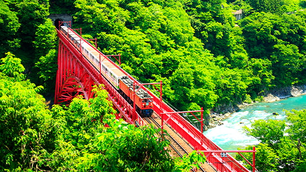 黒部峡谷鉄道