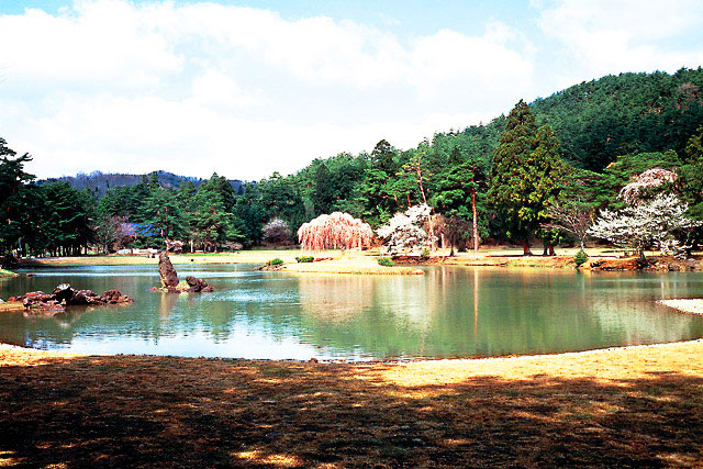 世界遺産｜毛越寺 浄土庭園