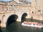 イギリス観光ガイド｜バルトニー橋