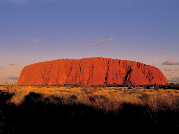 エアーズロック です。 エアーズロック】完全観光ガイド！おすすめスポットと楽しみ方をご紹介