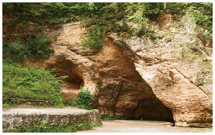 ラトビア｜グートゥマニャ洞穴