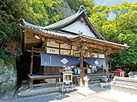 香川・弥谷寺の弘法大師像