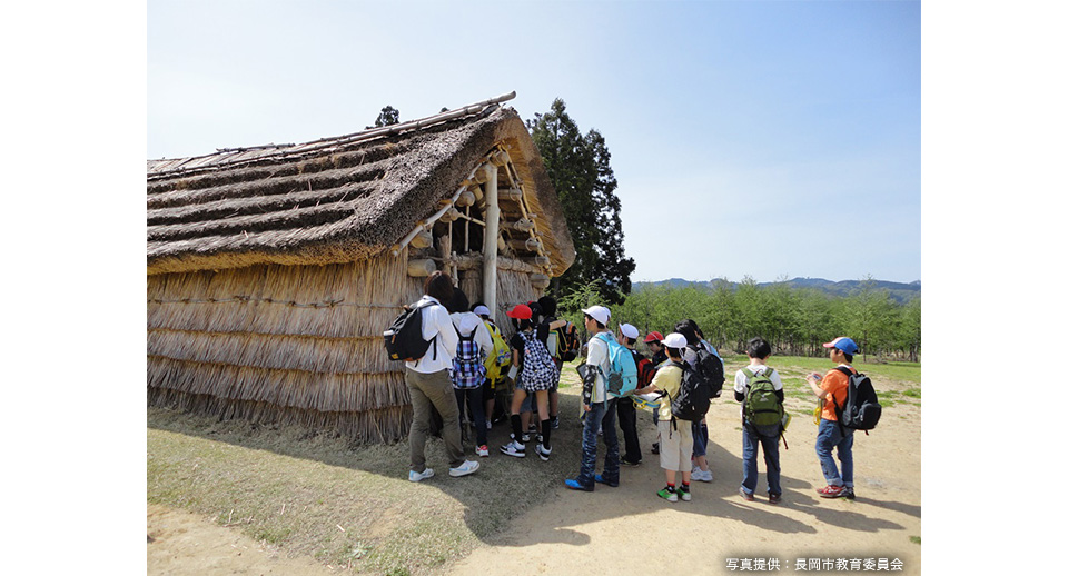 馬高遺跡復元竪穴住居