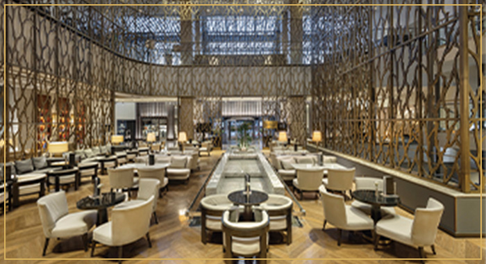 ヒルトン・サ ロビー