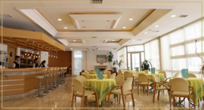 パム サーマル ホテル ホテル内レストラン（一例）