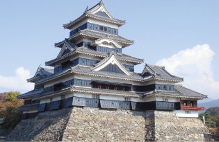 松本城