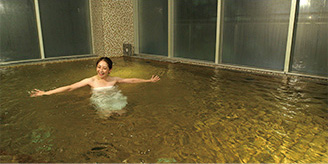 富良野温泉紫彩の湯