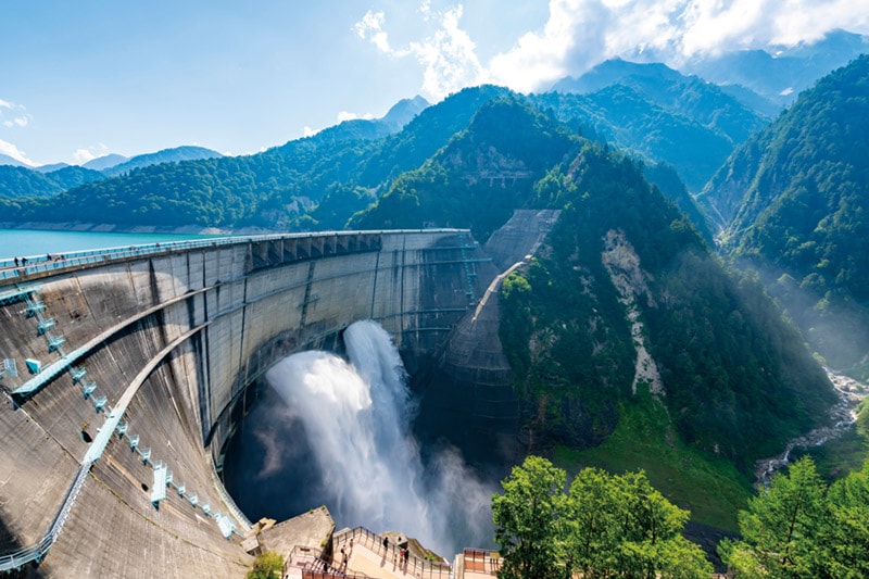 黒部ダム観光鳳雛