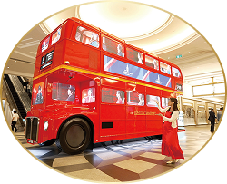 リアルな音響でロンドンの街を体感できるバス