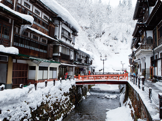 銀山温泉（山形県）