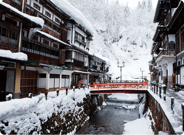 銀山温泉（山形県）