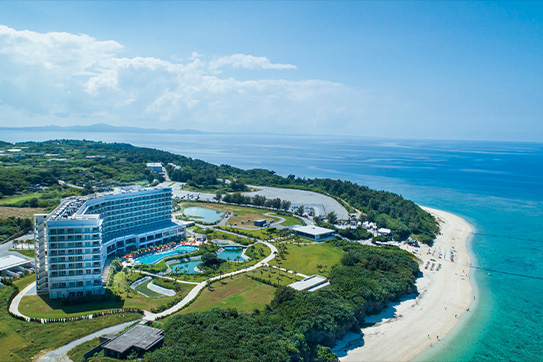 ヒルトンブランド日本初のビーチリゾートホテル