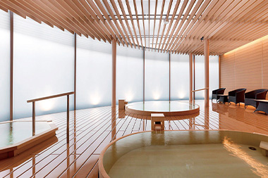 広々とした湯処