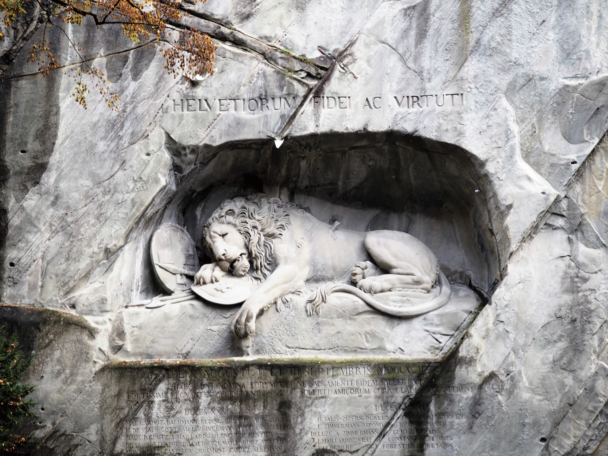 瀕死のライオン像・氷河公園