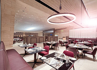 ラウンジ『アルサファ・ファーストクラスラウンジ』