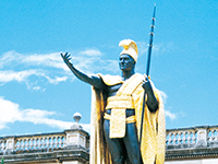 ホノルル｜カメハメハ大王像